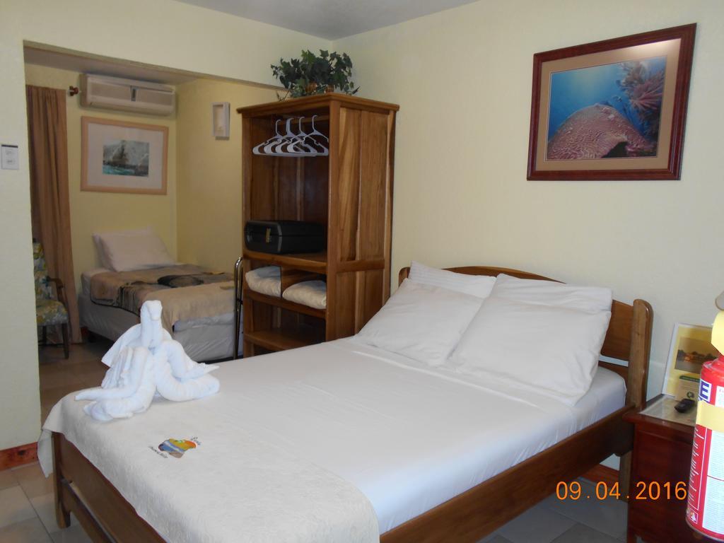 Alan'S Paradise Hotel Placencia 외부 사진