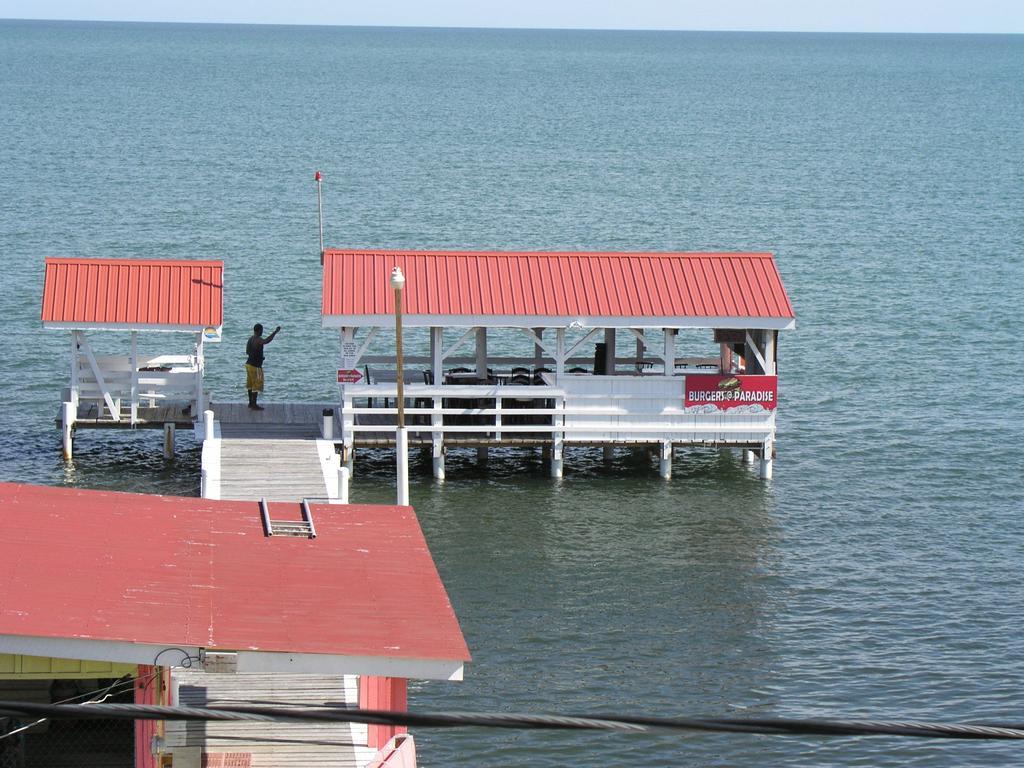 Alan'S Paradise Hotel Placencia 외부 사진