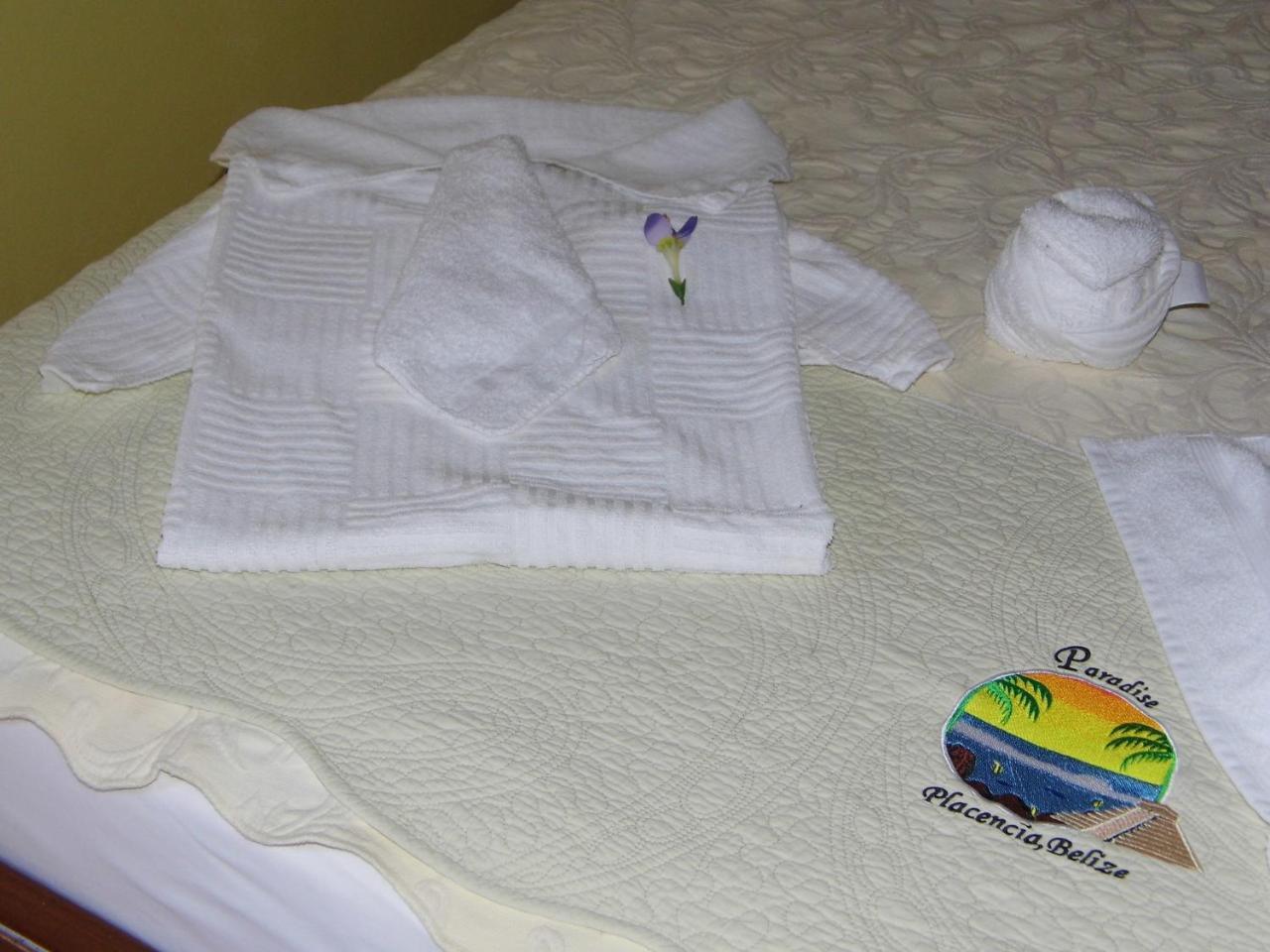 Alan'S Paradise Hotel Placencia 외부 사진