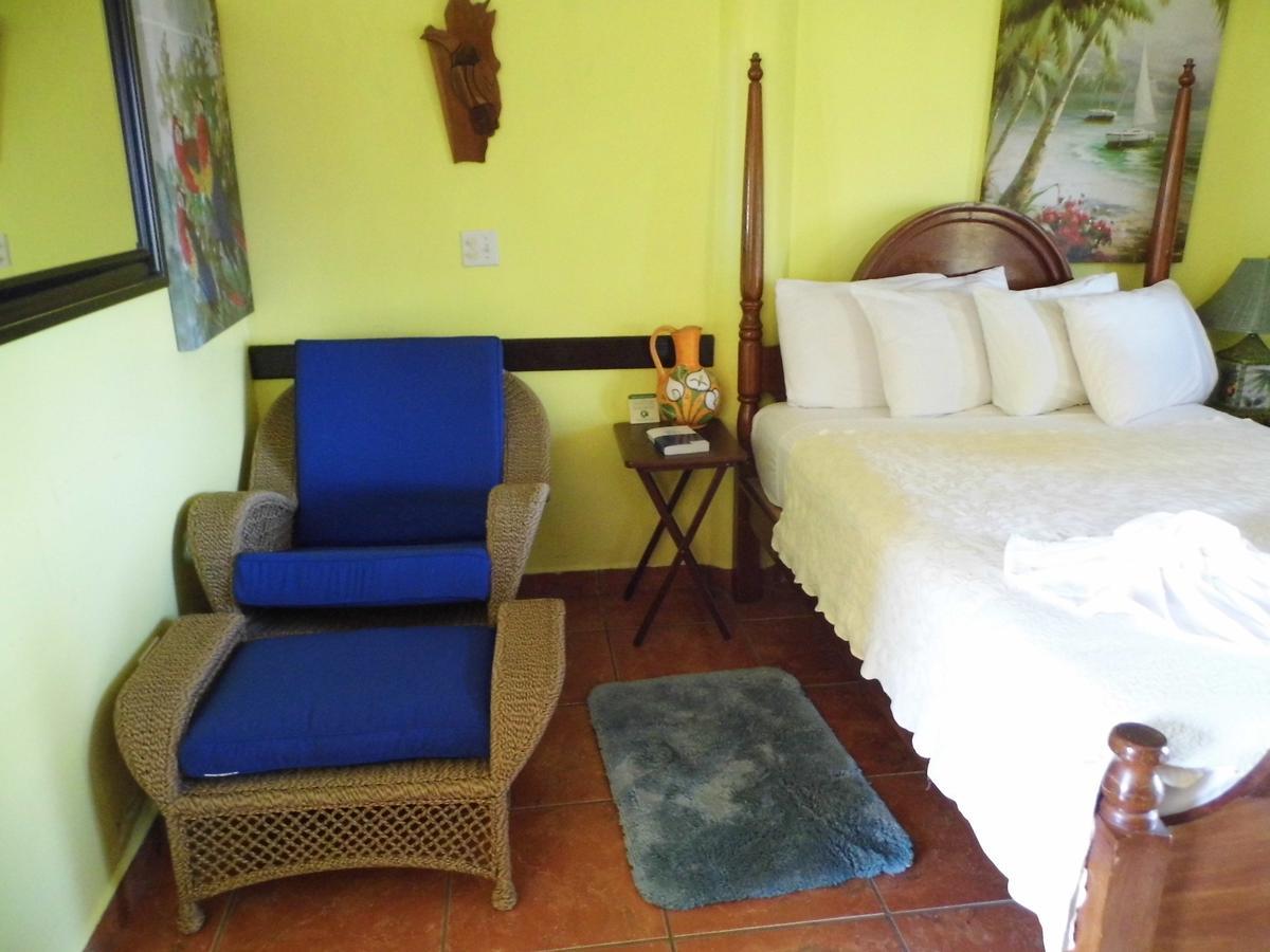Alan'S Paradise Hotel Placencia 외부 사진